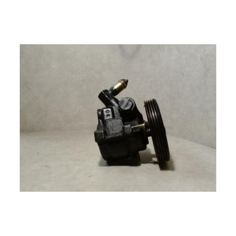 Pompe de direction FORD  d’occasion