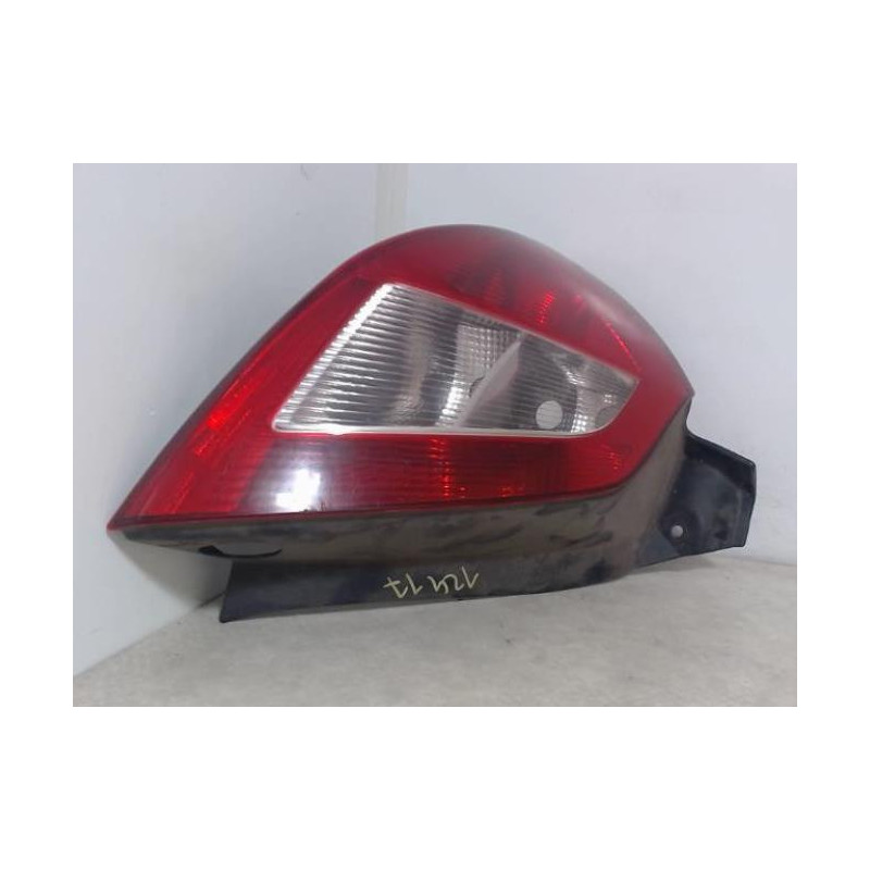 Feu arriere principal gauche (feux) RENAULT MEGANE 2 PHASE 1 d’occasion