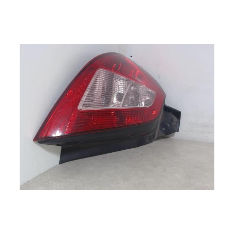 Feu arriere principal gauche (feux) RENAULT MEGANE 2 PHASE 2 d’occasion