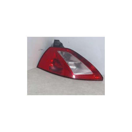 Feu arriere principal gauche (feux) RENAULT MEGANE 2 PHASE 1 d’occasion