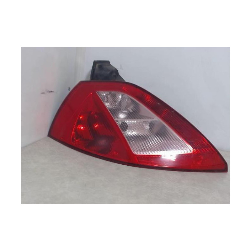 Feu arriere principal gauche (feux) RENAULT MEGANE 2 PHASE 1 d’occasion