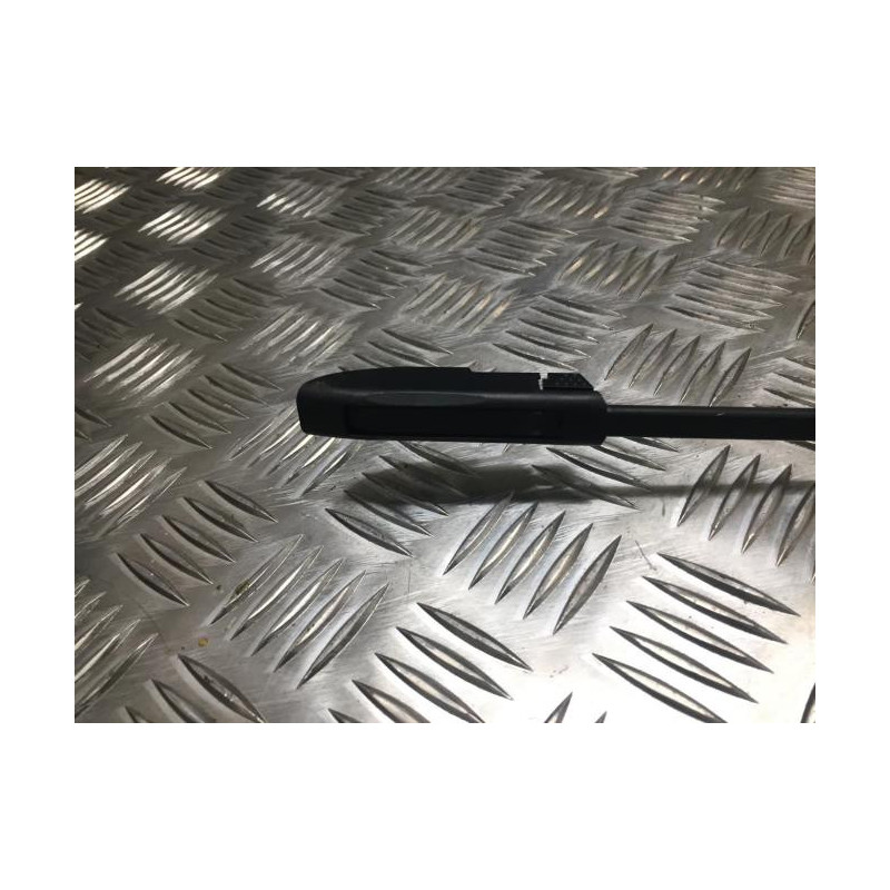 Bras essuie glace avant droit RENAULT CLIO 3 PHASE 1 d’occasion