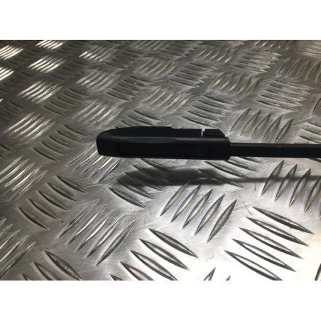 Bras essuie glace avant droit RENAULT CLIO 3 PHASE 1 d’occasion