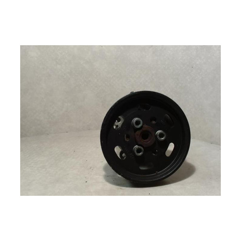 Pompe de direction VOLKSWAGEN POLO 3 PHASE 2 d’occasion