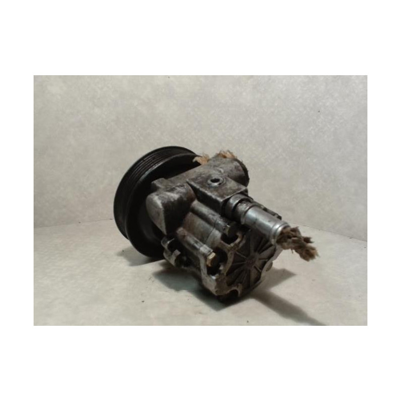 Pompe de direction VOLKSWAGEN POLO 3 PHASE 1 d’occasion