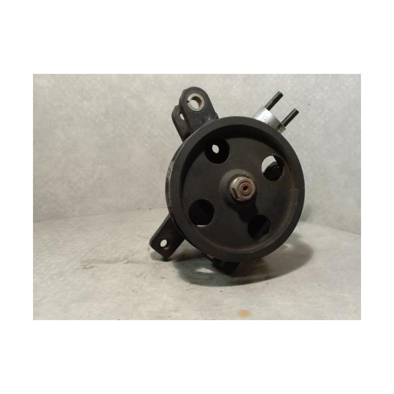 Pompe de direction TOYOTA COROLLA 8 d’occasion