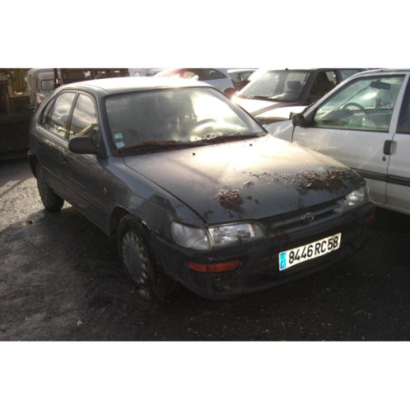 Pompe de direction TOYOTA COROLLA 8 d’occasion