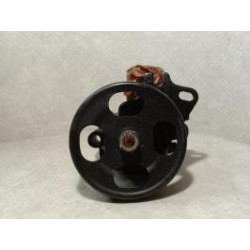 Pompe de direction NISSAN SUNNY 3 d’occasion
