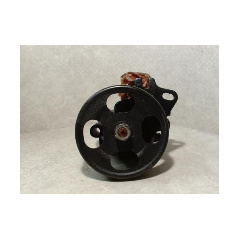 Pompe de direction NISSAN SUNNY 3 d’occasion