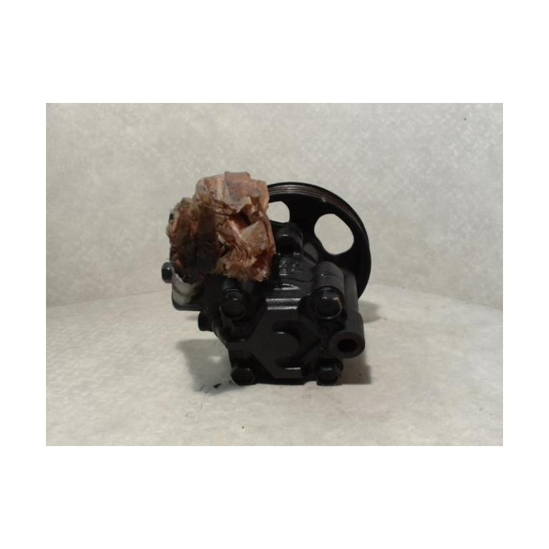 Pompe de direction NISSAN SUNNY 3 d’occasion