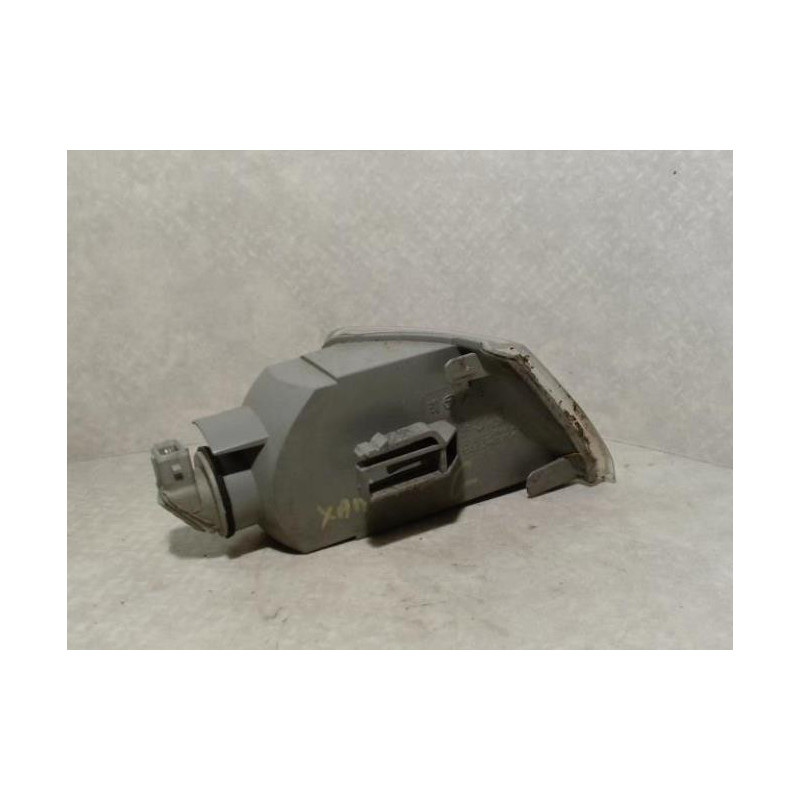 Optique avant secondaire gauche (feux)(clignotant) CITROEN XANTIA PHASE 1 d’occasion