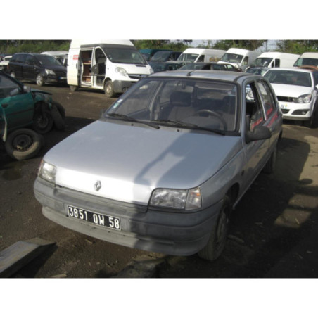 Platine feu arriere gauche RENAULT CLIO 3 PHASE 2 BREAK d’occasion