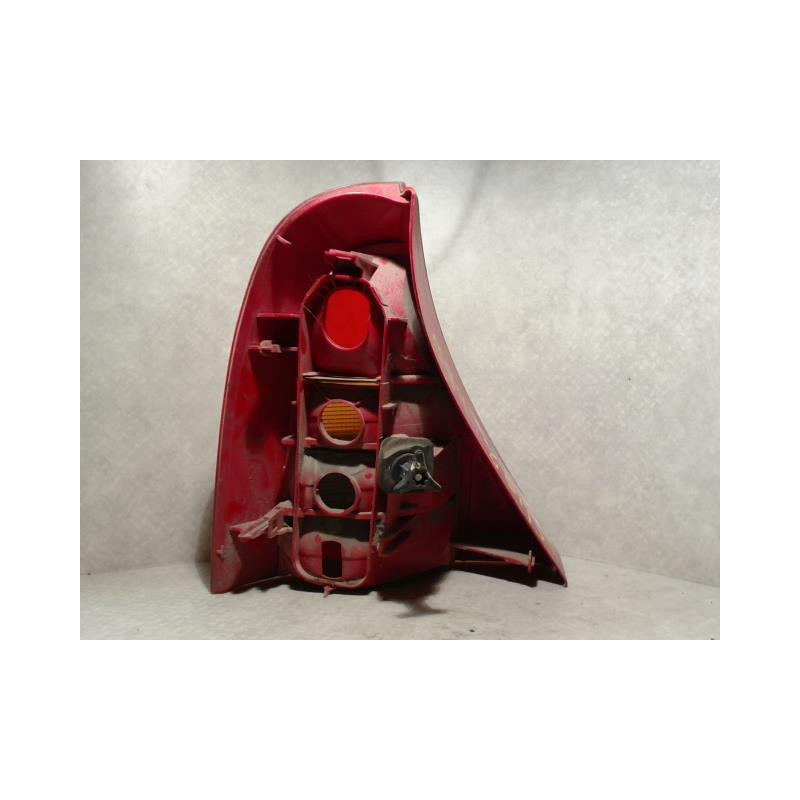 Feu arriere principal droit (feux) RENAULT CLIO 1 PHASE 1 d’occasion