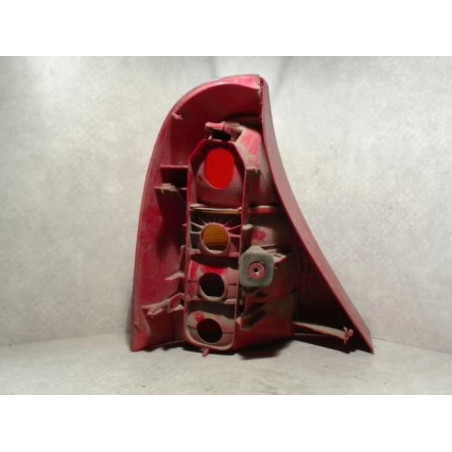 Feu arriere principal droit (feux) RENAULT CLIO 2 PHASE 1 d’occasion