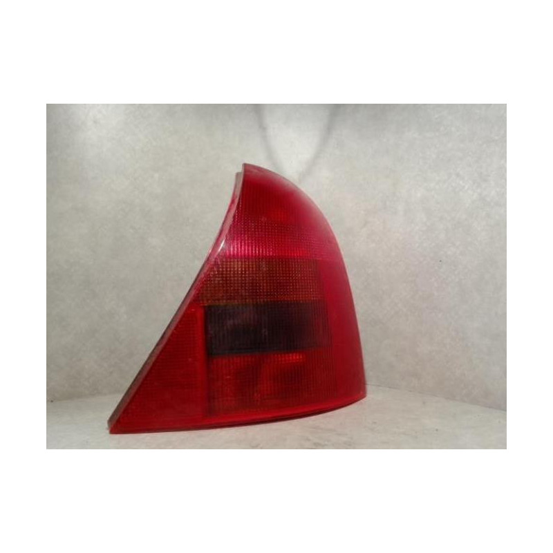 Feu arriere principal droit (feux) RENAULT CLIO 1 PHASE 1 d’occasion