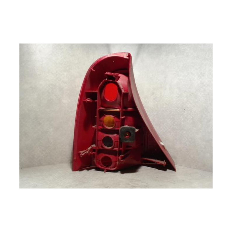 Feu arriere principal droit (feux) RENAULT CLIO 1 PHASE 1 d’occasion