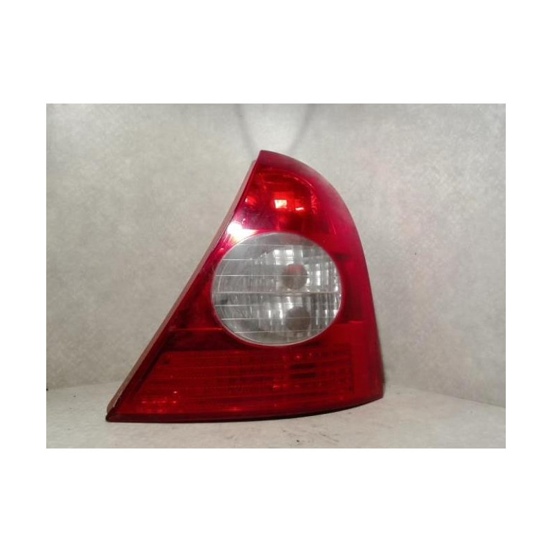 Feu arriere principal droit (feux) RENAULT CLIO 2 PHASE 2 d’occasion