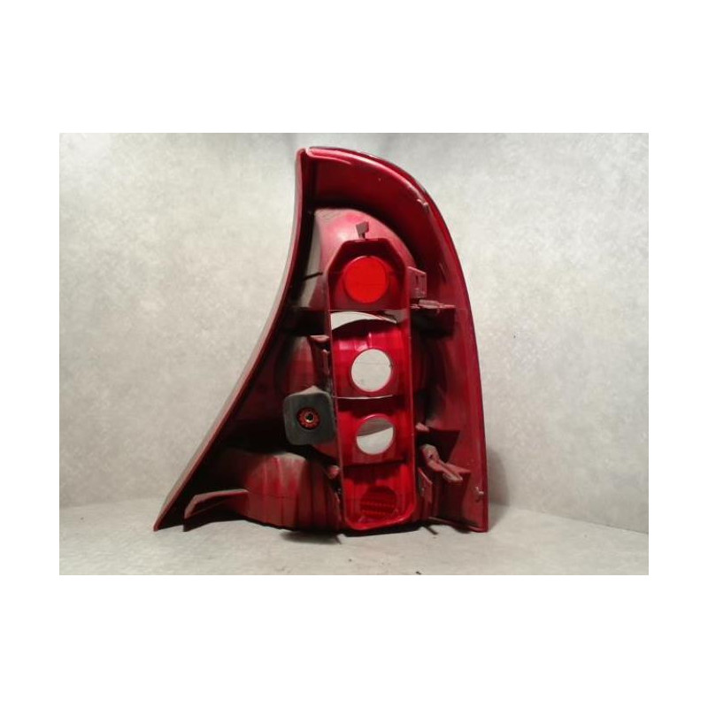 Feu arriere principal gauche (feux) RENAULT CLIO 2 PHASE 2 d’occasion
