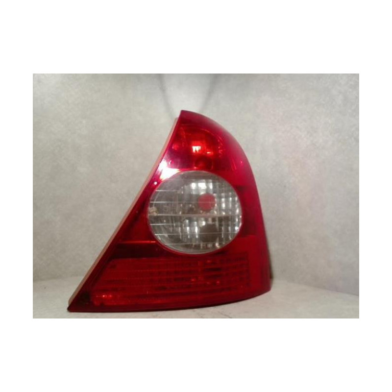 Feu arriere principal droit (feux) RENAULT CLIO 2 PHASE 2 d’occasion