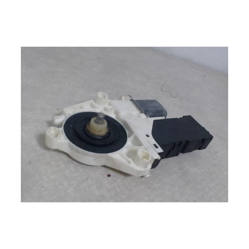 Moteur leve vitre arriere gauche PEUGEOT 407 PHASE 1 d’occasion