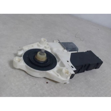 Moteur leve vitre arriere gauche PEUGEOT 407 PHASE 1 d’occasion