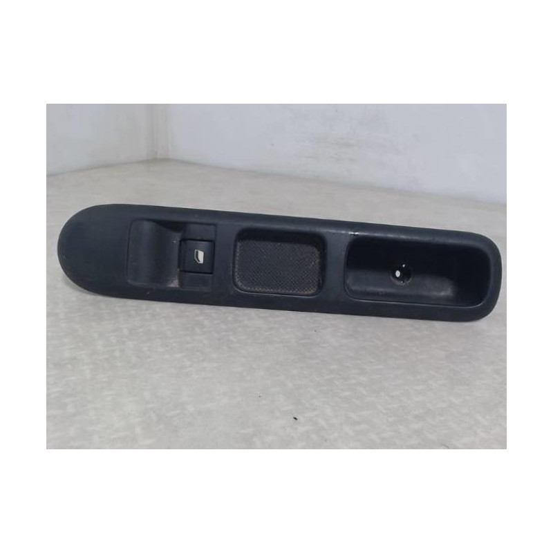 Interrupteur de leve vitre avant droit PEUGEOT 5008 1 PHASE 1 d’occasion
