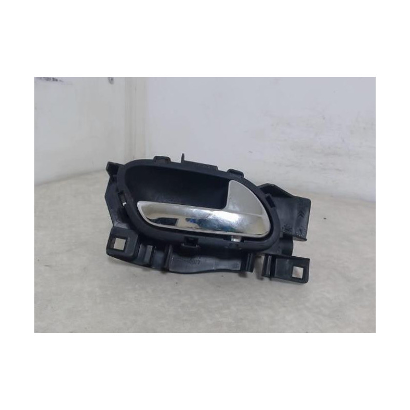 Poignee interieur avant droit PEUGEOT 5008 1 PHASE 1 d’occasion