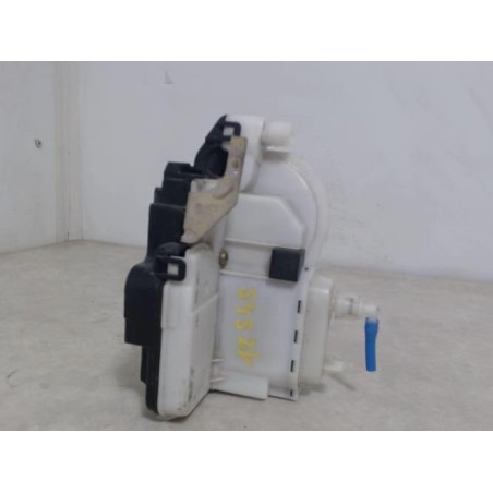 Serrure avant droit VOLKSWAGEN POLO 3 PHASE 1 d’occasion
