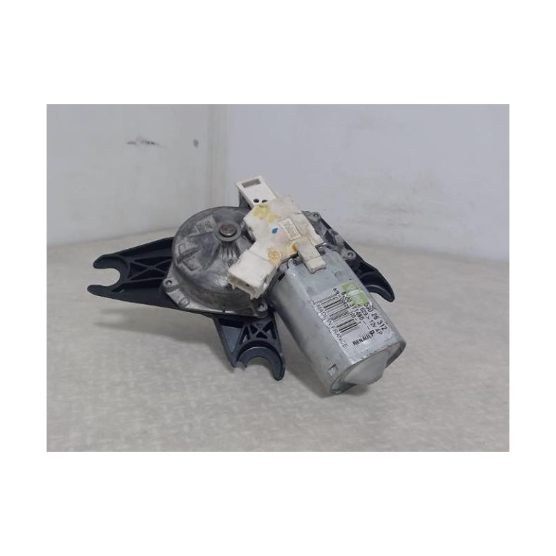 Moteur essuie glace arriere RENAULT CLIO 3 PHASE 2 d’occasion