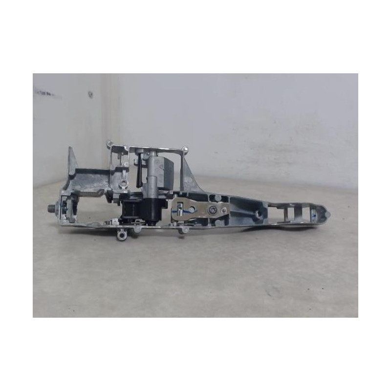 Support poignee porte avant gauche PEUGEOT 2008 1 PHASE 1 d’occasion