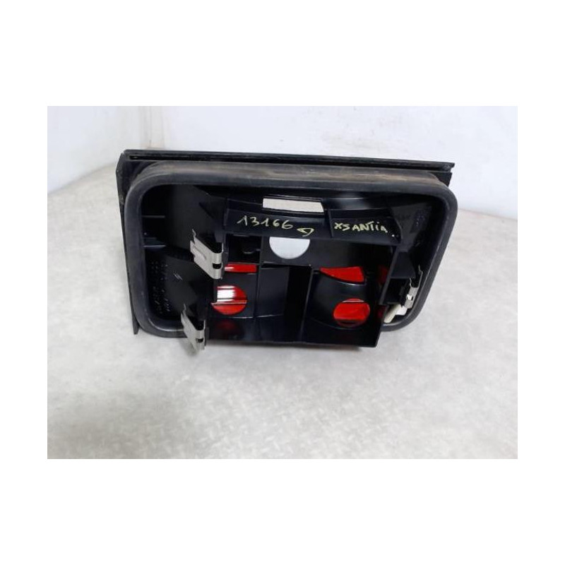 Feu arriere secondaire droit (feux) CITROEN XANTIA PHASE 2 d’occasion