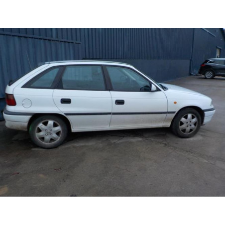 Feu arriere principal droit (feux) OPEL ASTRA F PHASE 2 d’occasion