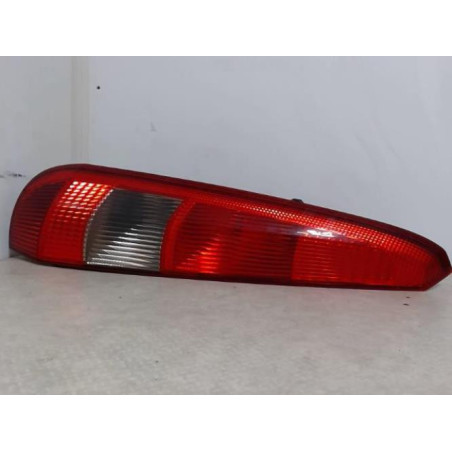 Feu arriere principal gauche (feux) FORD FIESTA 5 PHASE 1 d’occasion