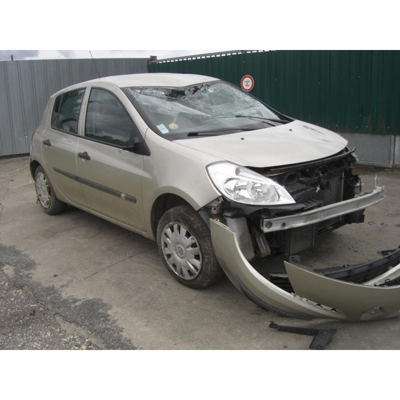 Feu arriere principal droit (feux) RENAULT CLIO 3 PHASE 1 d’occasion