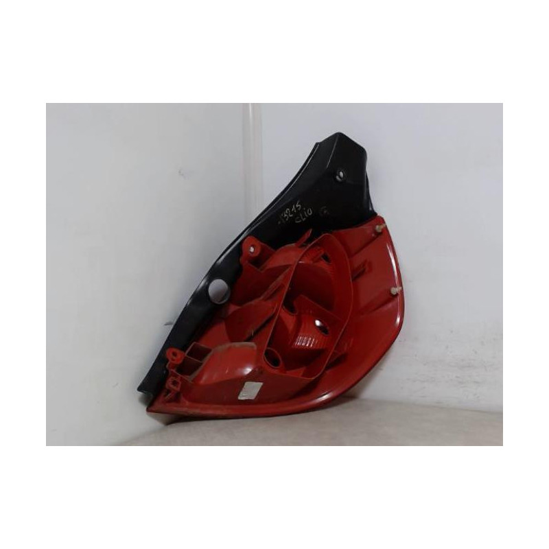 Feu arriere principal gauche (feux) RENAULT CLIO 3 PHASE 1 d’occasion