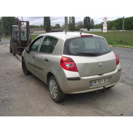 Feu arriere principal gauche (feux) RENAULT CLIO 3 PHASE 1 d’occasion