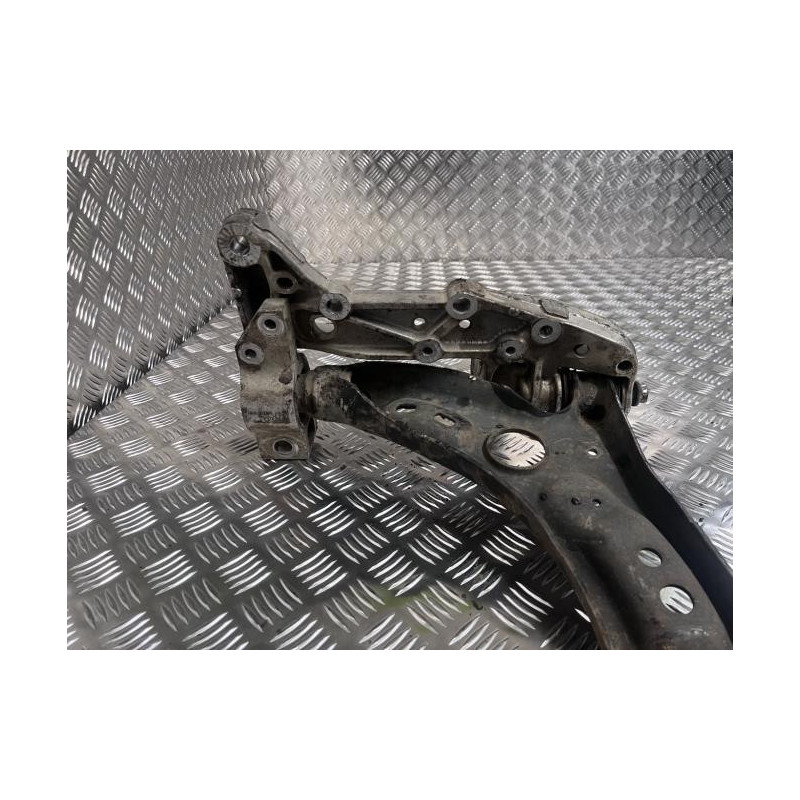 Triangle inferieur avant gauche VOLKSWAGEN GOLF 6 d’occasion