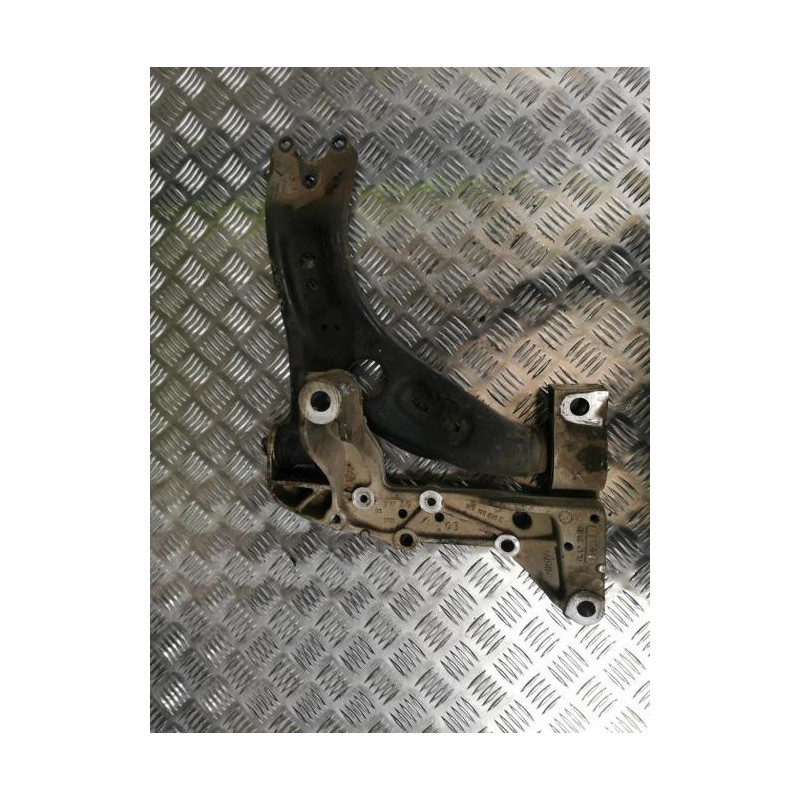 Triangle inferieur avant droit VOLKSWAGEN GOLF 6 d’occasion