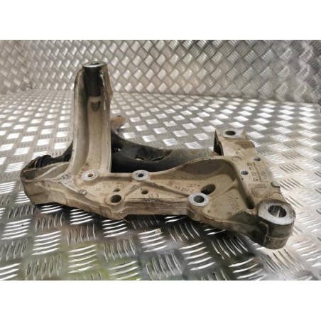 Triangle inferieur avant droit VOLKSWAGEN GOLF 6 d’occasion