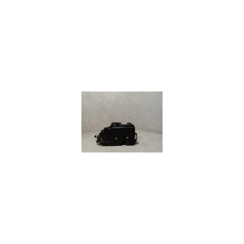 Serrure arriere droit VOLKSWAGEN GOLF 5 d’occasion