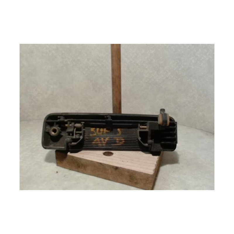 Poignee porte avant droit RENAULT SUPER 5 d’occasion