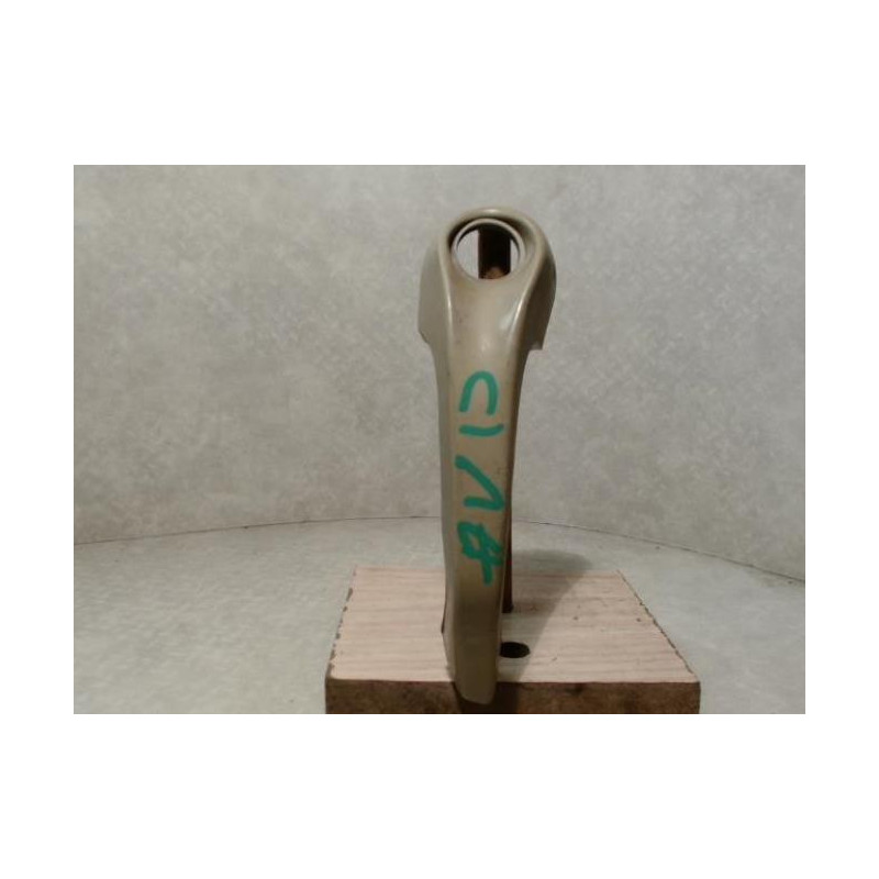 Poignee porte avant droit RENAULT R4 d’occasion