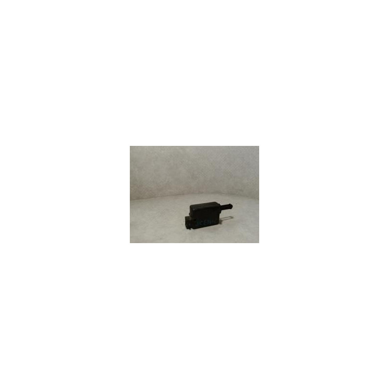 Fermeture non centralisee avant droit RENAULT SCENIC 1 PHASE 2 d’occasion