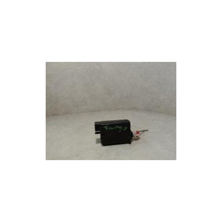 Fermeture non centralisee avant droit RENAULT TWINGO 1 PHASE 1 d’occasion