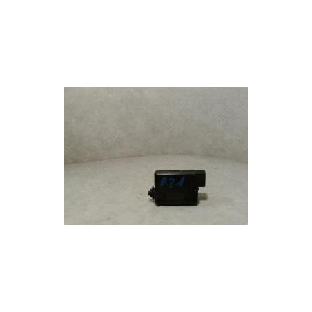 Fermeture non centralisee arriere droit RENAULT R21 PHASE 1 d’occasion