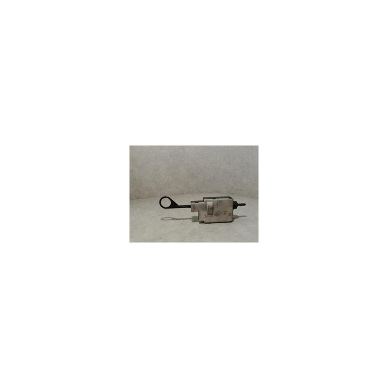 Fermeture non centralisee coffre RENAULT SCENIC 1 PHASE 2 d’occasion