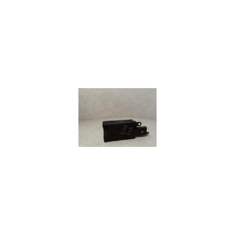 Fermeture non centralisee avant gauche RENAULT R19 PHASE 1 d’occasion