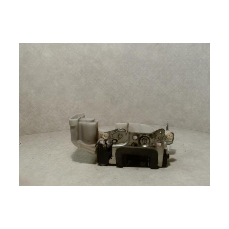Serrure arriere droit FIAT PUNTO 2 PHASE 1 d’occasion