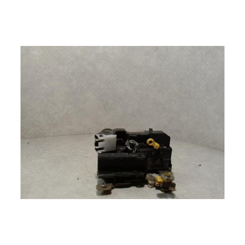 Serrure avant droit RENAULT LAGUNA 1 PHASE 1 d’occasion