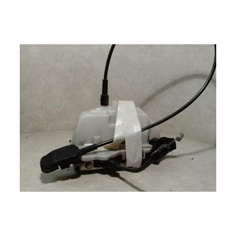 Serrure avant gauche RENAULT SCENIC 2 PHASE 1 d’occasion